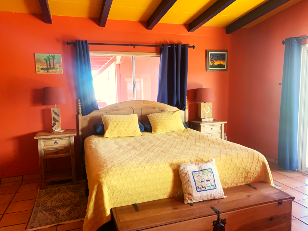 Chuck's Cabin Master King Bed