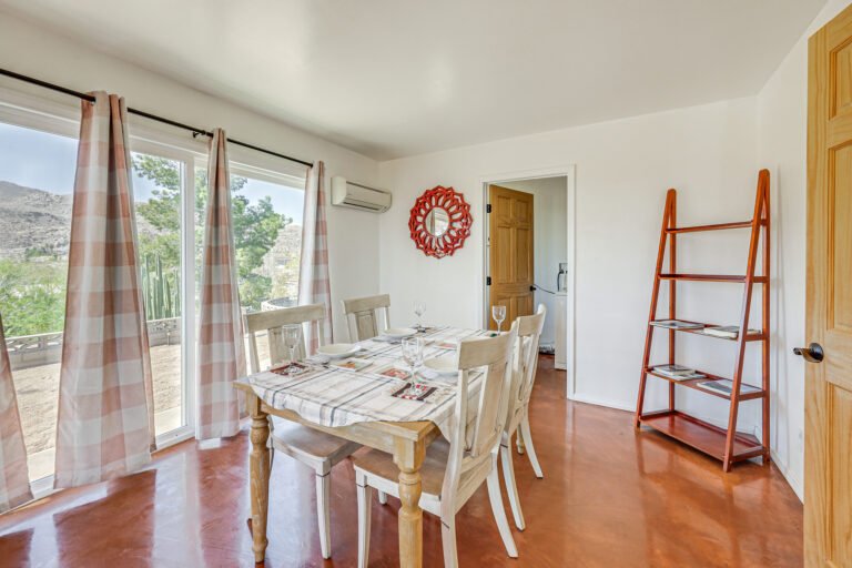 Dining Area Harmonic House